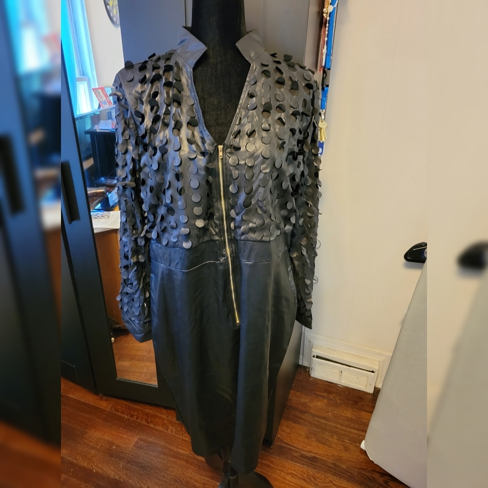 Trendy Black Dress 🖤